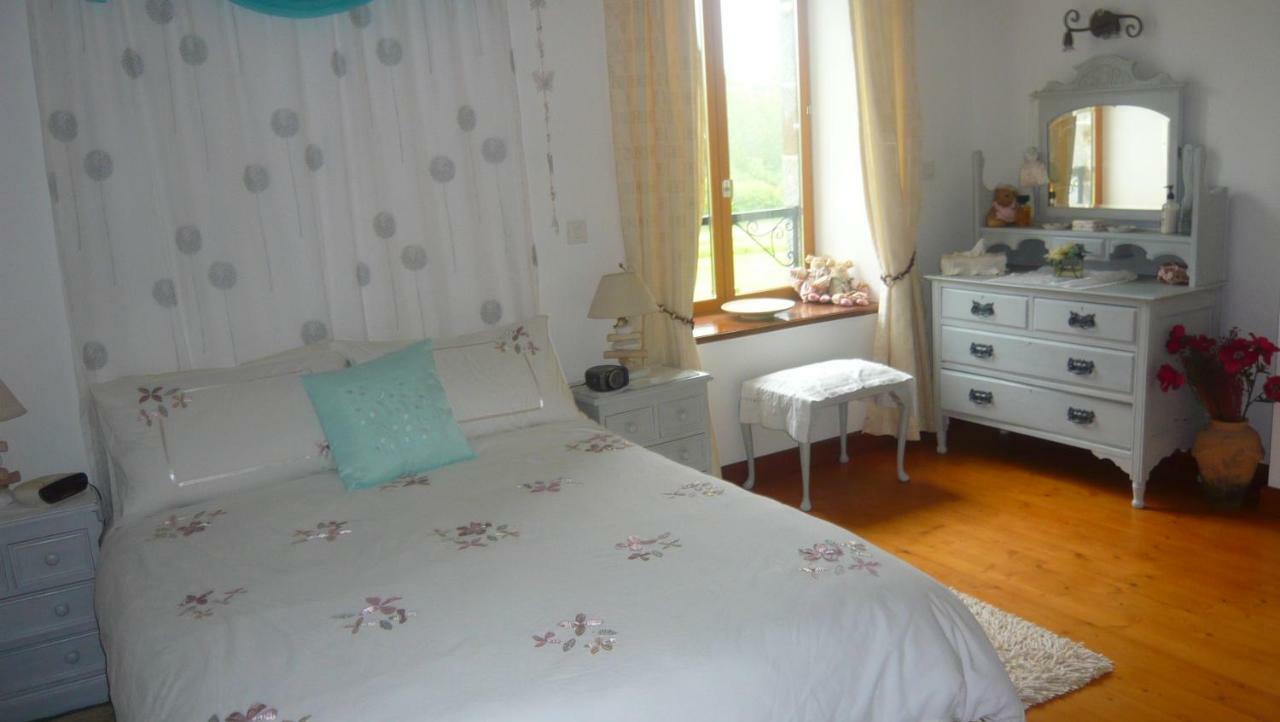 Le Rocher B&B Yvrandes 외부 사진