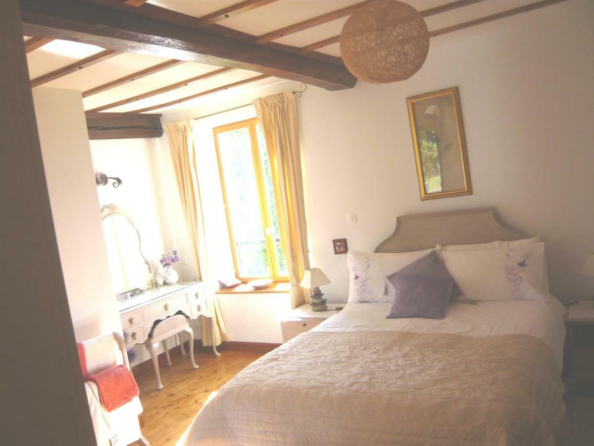 Le Rocher B&B Yvrandes 외부 사진