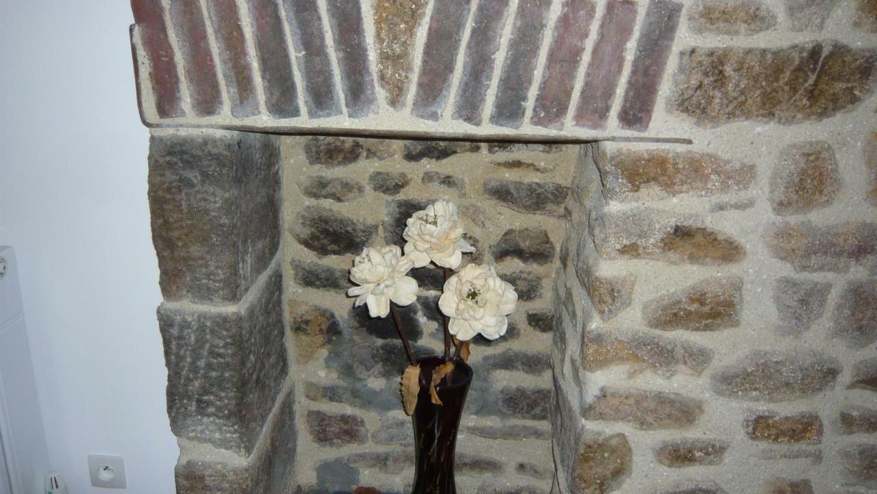 Le Rocher B&B Yvrandes 외부 사진